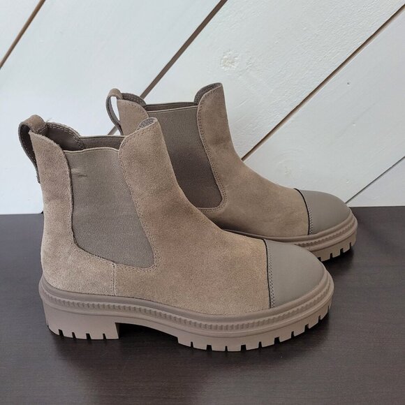 NEW Steve Madden Mayslie Womens Taupe Suede Leather Chealsea Ankle Boots Size 7 - Picture 1 of 10